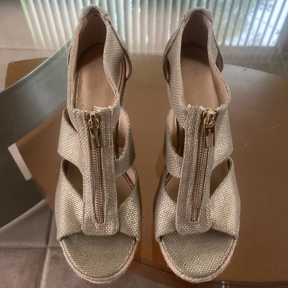 MICHAEL Michael Kors stylish gold